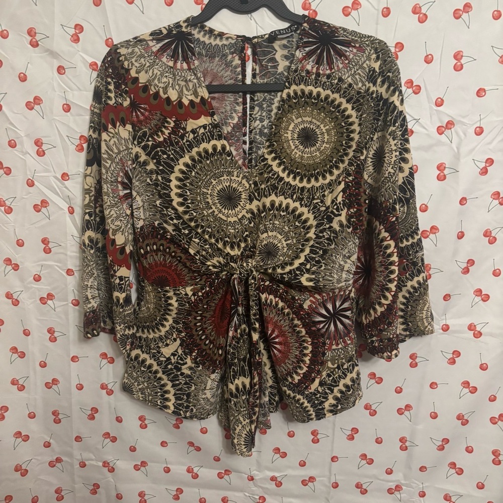 VENUS Beige and Red Patterned Blouse